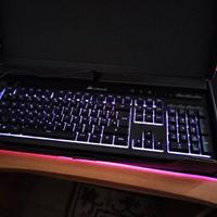 tastiera gaming Corsair k55+  pad rgb black shark