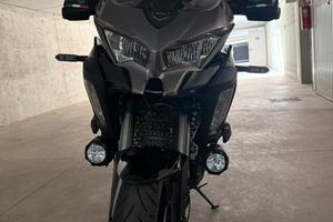 Kawasaki versis 1100 se grantourer