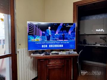 Samsung 49 pollici schermo curvo 