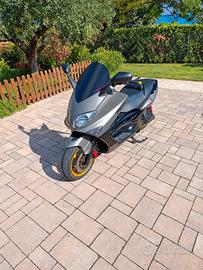 Yamaha Tmax  