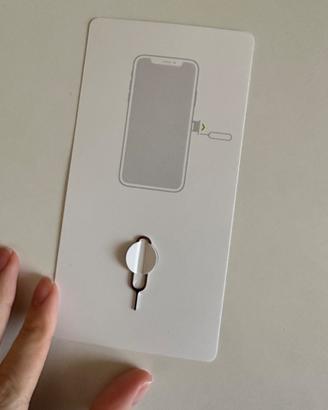 Accessorio per aprire il cassettino sim