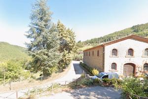 TRILOCALE a Dicomano con GARAGE INCLUSO