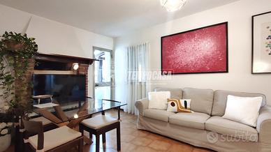 Villetta a schiera con ampio giardino