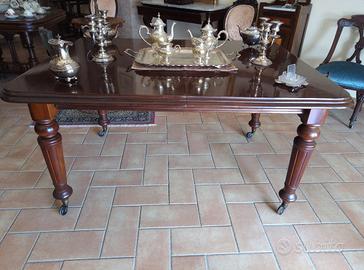 Tavolo inglese 