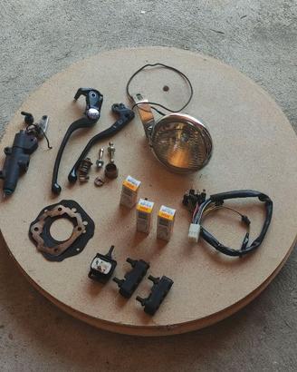Set di ricambi moto e scooter