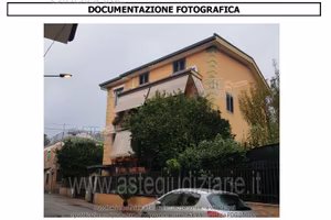 Appartamento Caserta [A4261237]