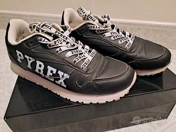 Scarpe Pyrex nr.37 nere e bianche 