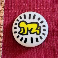 Spille "pin"  Keith Haring