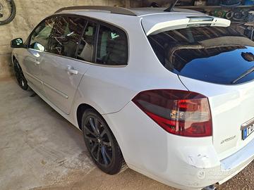 Laguna 2.0 dCi 175 CV – 162.000 km