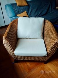 Poltrona in fibra naturale intrecciata