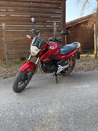 Honda cb125f