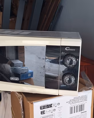Forno microonde  De Longhi 