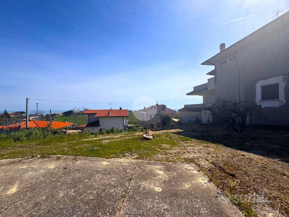 TER. RESIDENZIALE A ROSETO DEGLI ABRUZZI - Vista 3