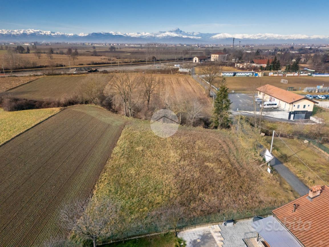 TER. RESIDENZIALE A TRINITÀ - Vista 3
