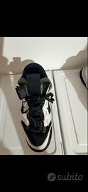 Scarpe nike jumbo bianche e nere