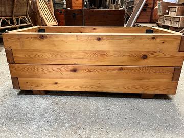 Fioriera rettangolare in larice - rinforzi interni