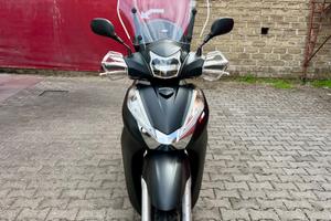 Honda sh 300