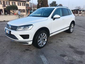 Volkswagen Touareg Touareg II 2015 3.0 V6 tdi Exec
