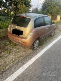 Lancia y 1200 a benzina