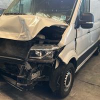 Volkswagen Crafter incidentato