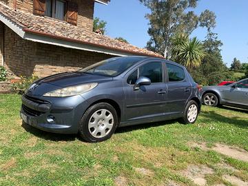 Auto Peugeot 207