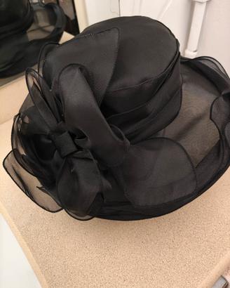 Cappello Elegante a Tesa Larga in Organza - Nero