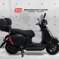 Piaggio Vespa GTS 300 SUPER SPORT