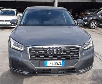 Audi Q2 35 2.0 TDI 150cv Stronic Identity Black - 