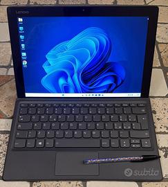 Tablet Lenovo con tastiera 12,2”