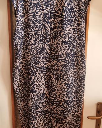 Vestito lungo fantasia blu e bianco con cintura