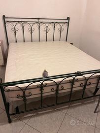 Letto matrimoniale