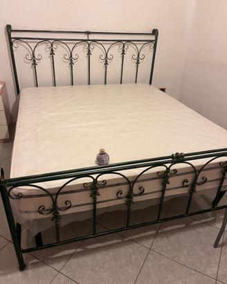 Letto matrimoniale