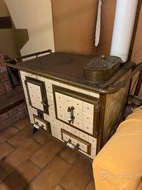 Cucina economica (stufa a legna)  anni ‘80