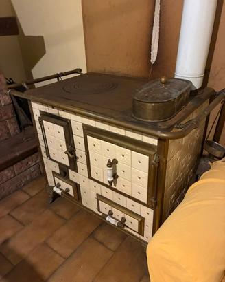 Cucina economica (stufa a legna)  anni ‘80