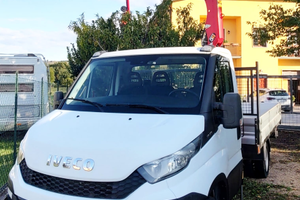 Iveco daily cassone fisso e gru