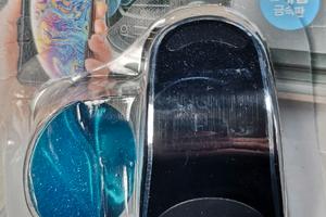 Gancio magnetico universale portacellulare auto