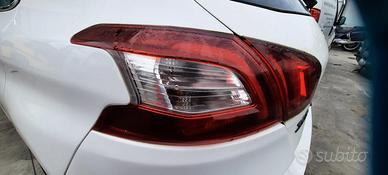 PEUGEOT 308 ANNO 2015 - STOP POSTERIORE SINISTRO
