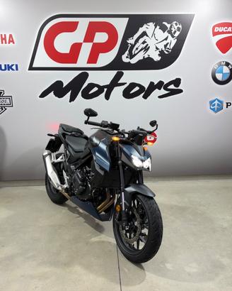 Honda Hornet 750 E-Clutch 2000KM Quick-Shift