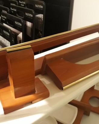 Serie di accessori in legno
