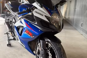 Suzuki gsx r 750