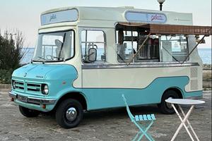 FURGONE GELATERIA VINTAGE Bedford CF - Food Truck