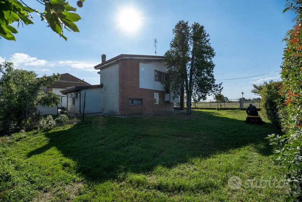 Rustico / Casale di 240 m² con più di 5 locali e b - Vista 5