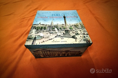 Scatola vintage per biscotti Elkes di Londra, di l