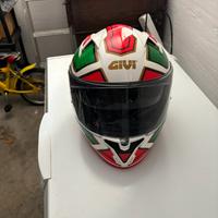 Casco givi