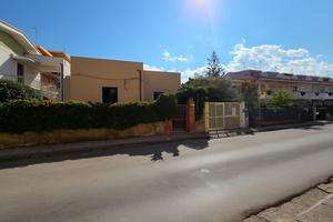 Villa o villino Barcellona Pozzo di Gotto