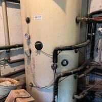 Bollitore tank in tank usato 800 litri