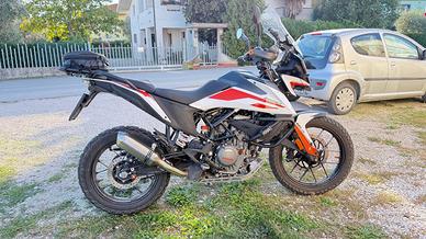 KTM 390 Adventure accessoriata