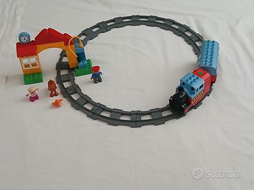 Treno LEGO DUPLO 10507 – Motorizzato, con binari