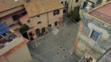 3 LOCALI A MONTALTO DI CASTRO