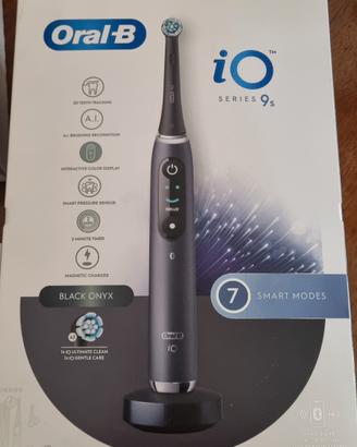 spazzolino elettrico OralB iO
